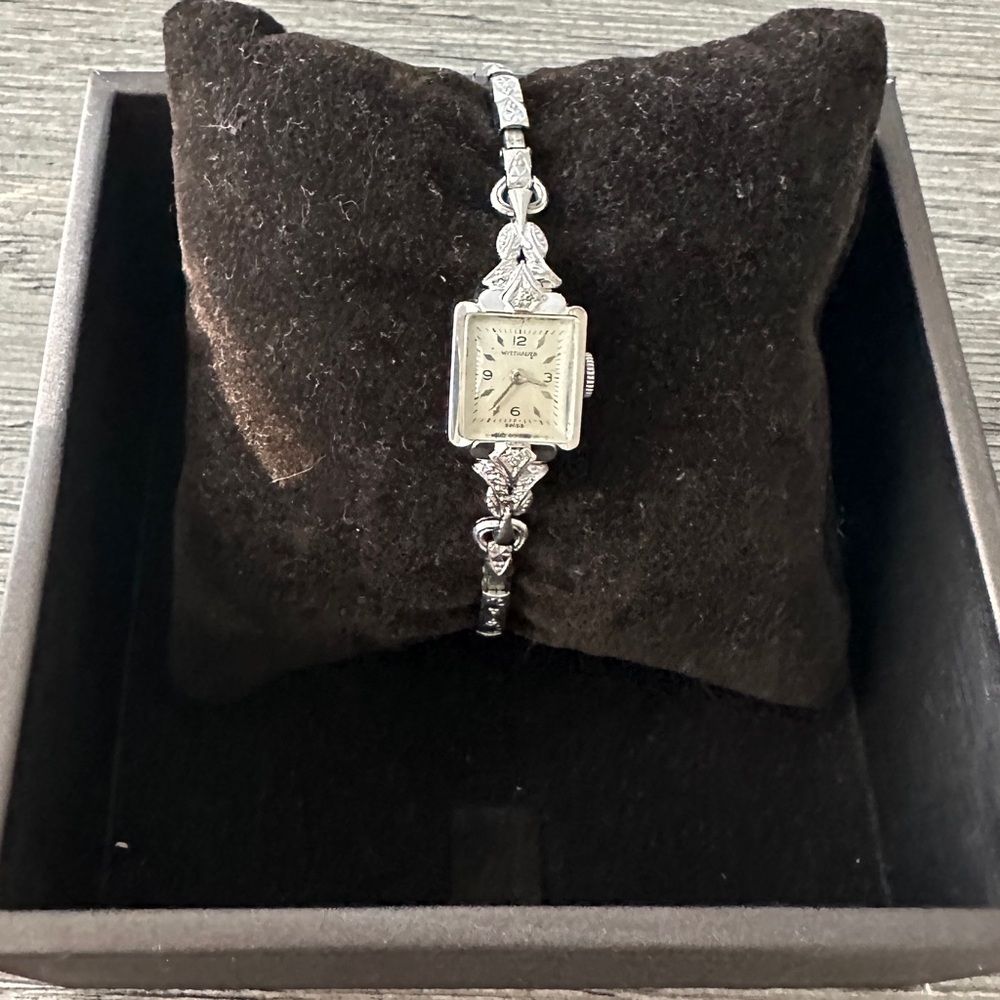 Vintage 14K White Gold and Diamond Wittnauer Wind up Watch